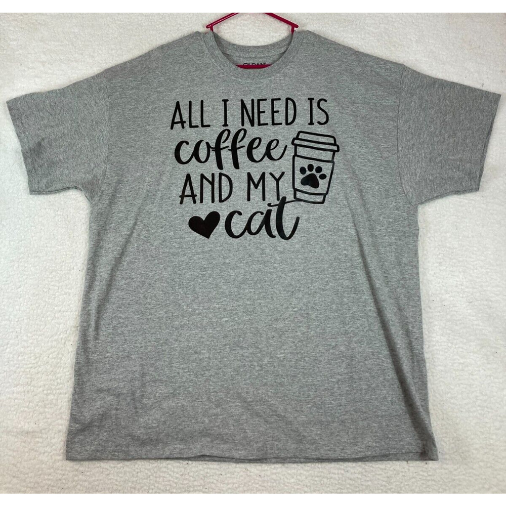 All I Need is Coffee and a Cat T-Shirt Tee Short-Sleeved Gray Gildan Size 2XL